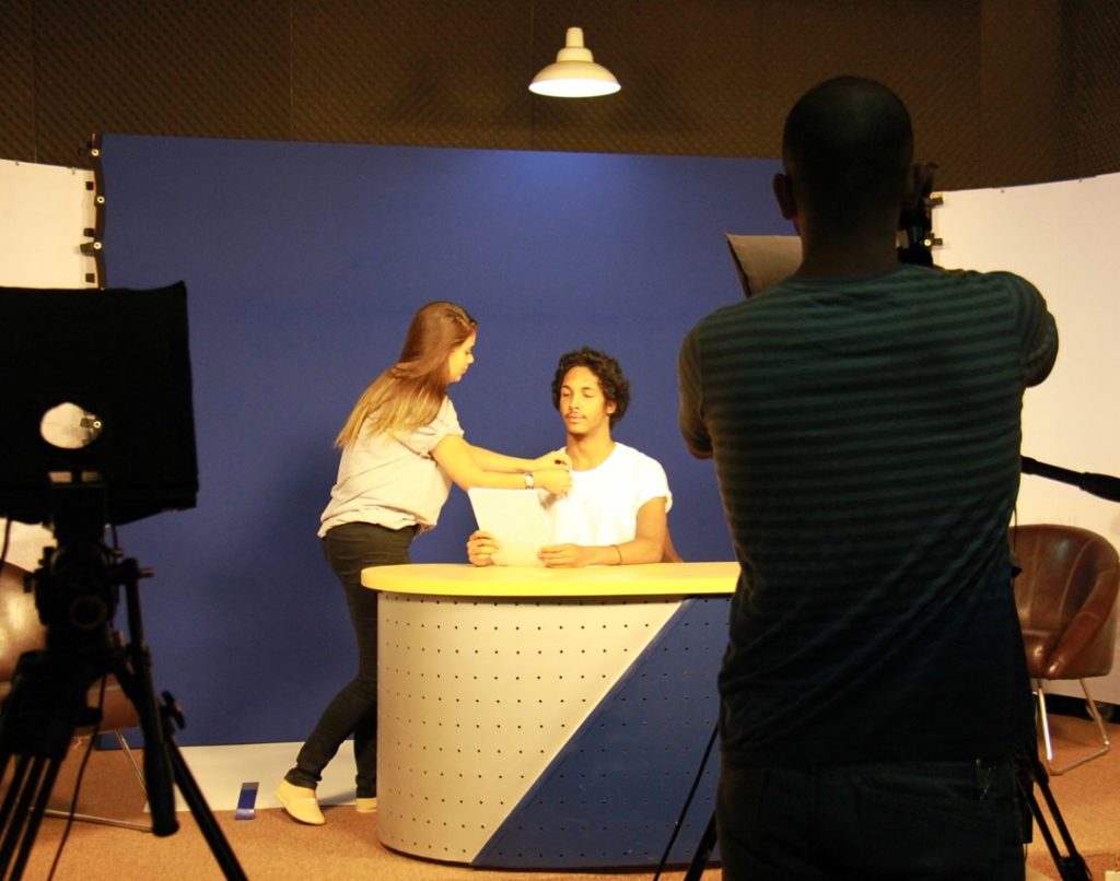 Publicidade e Propaganda 3 studio filmagem unifoa