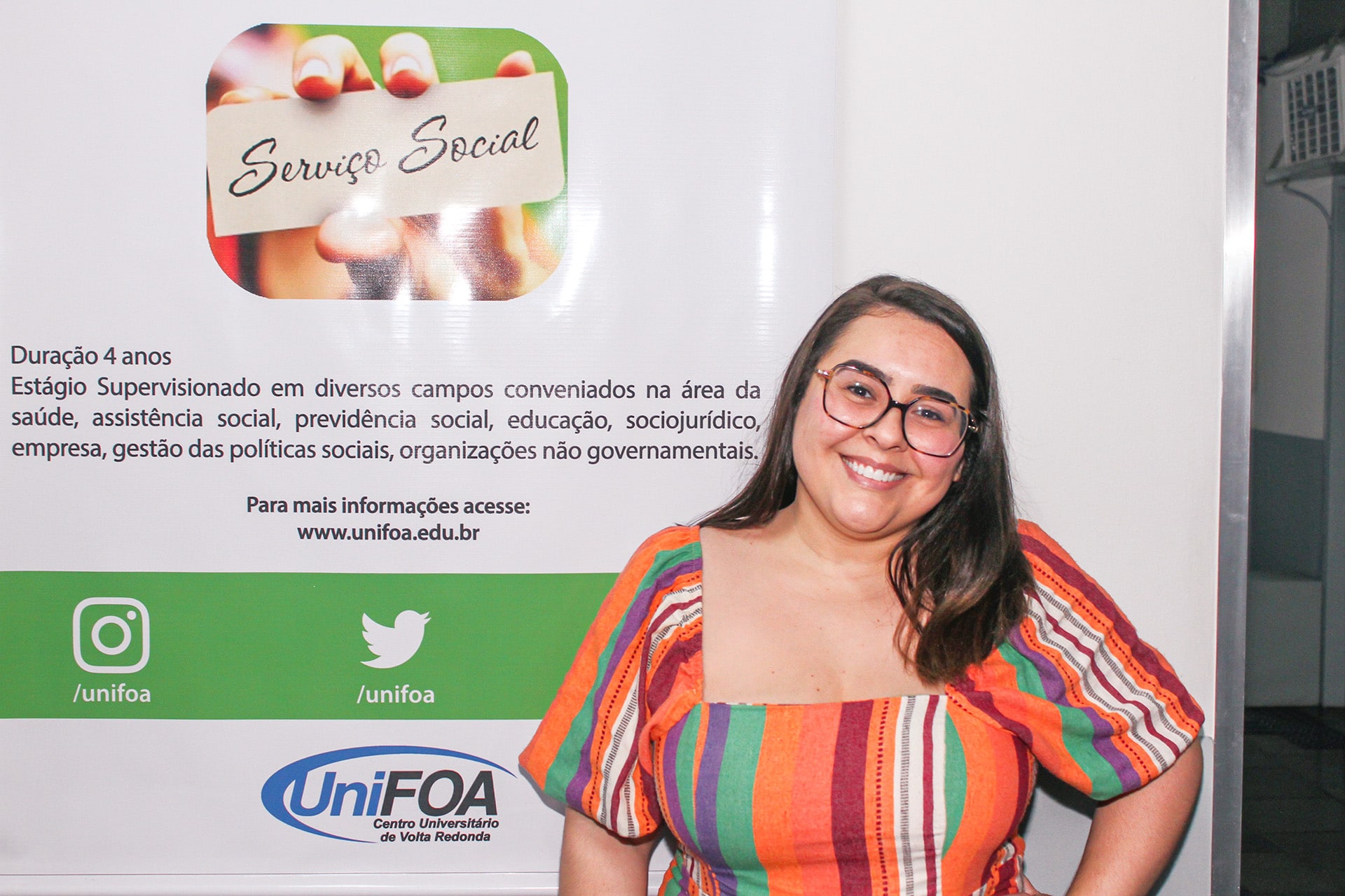 Caren Rezende é aluna do 3º ano de Serviço Social do UniFOA