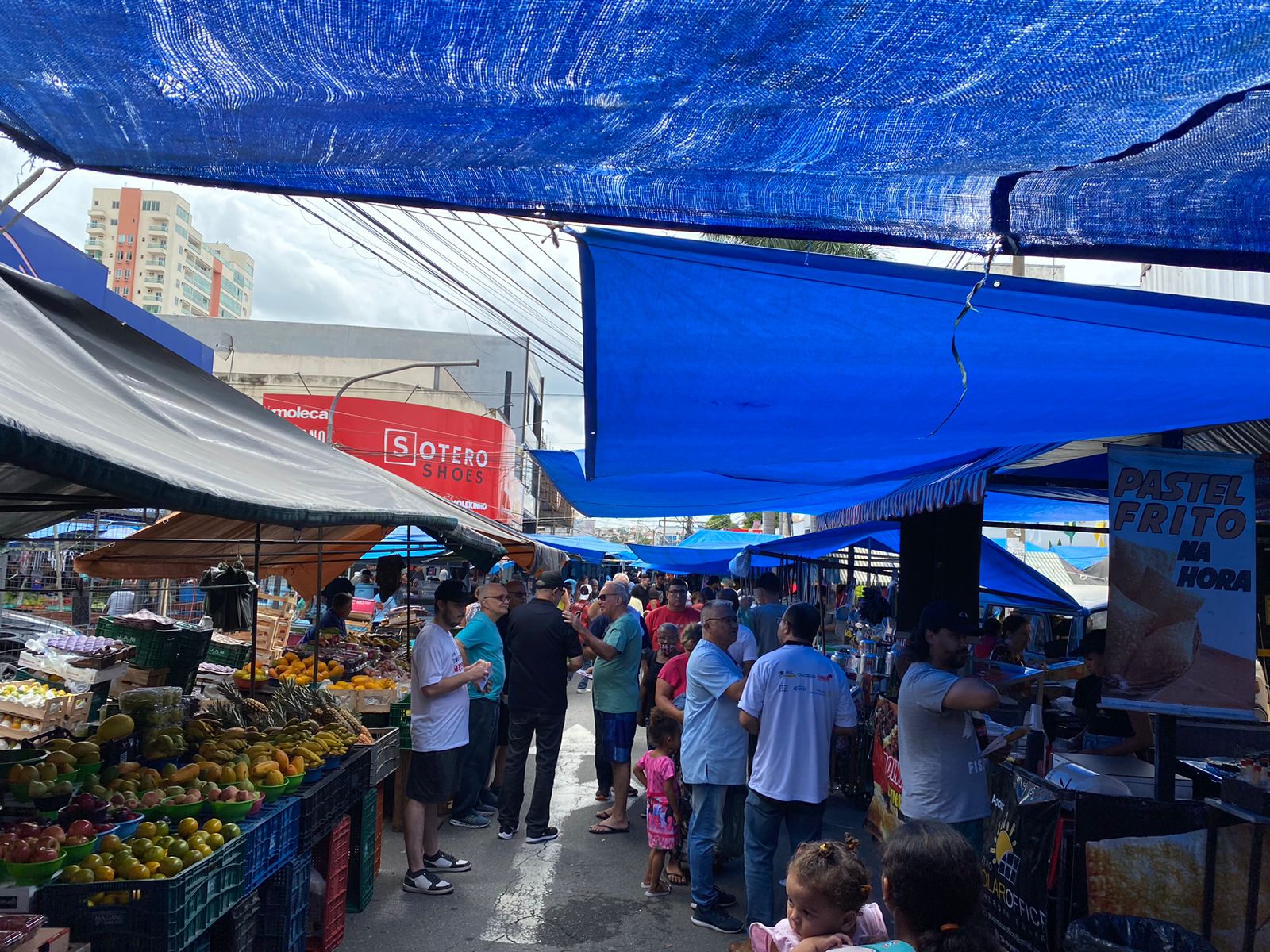 Conscientização na feira livre de Volta Redonda sobre doação de sangue