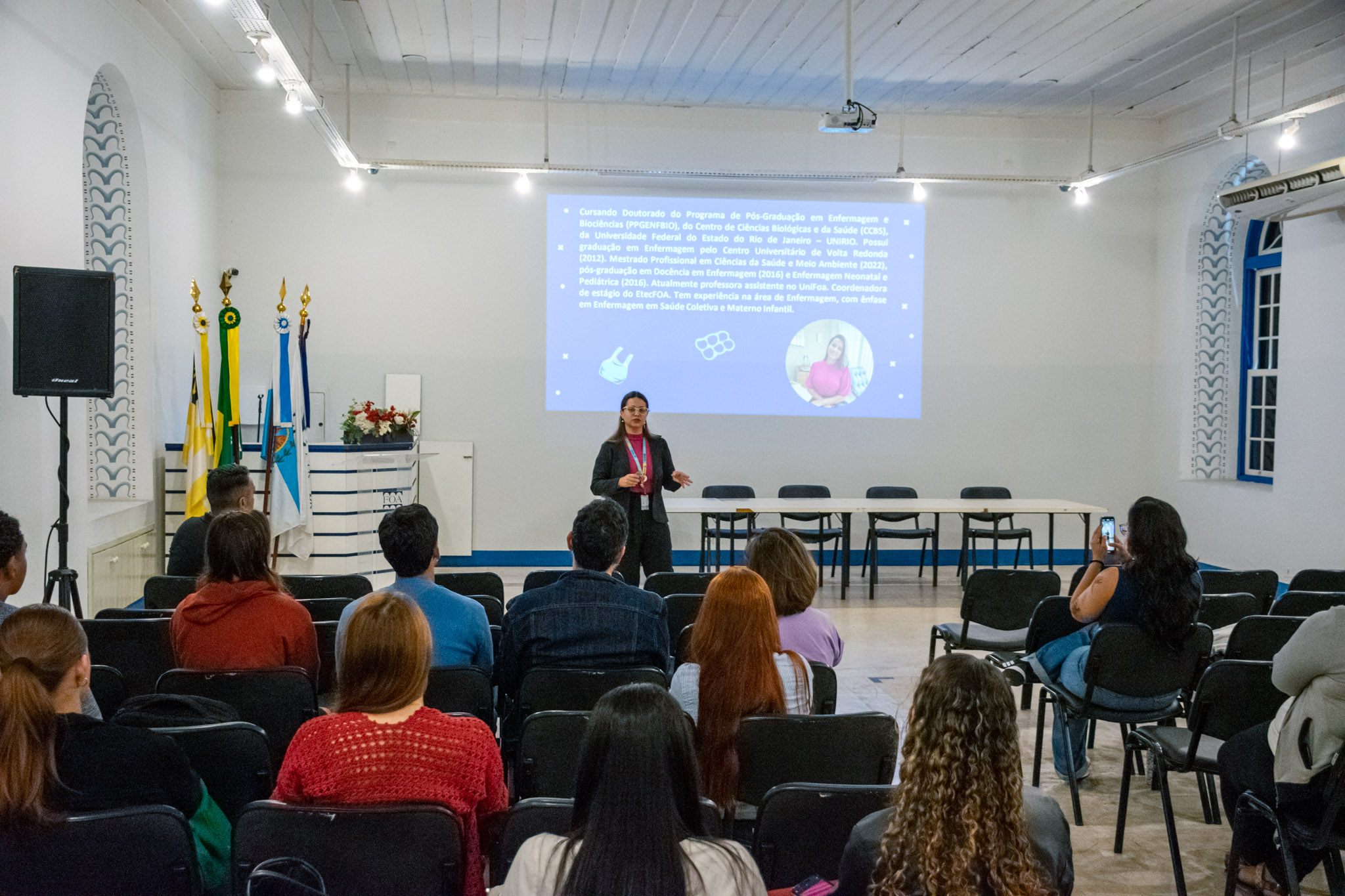 Ligas acadêmicas de nutrição debatem impactos dos microplásticos na alimentação humana 6 _DSC3149