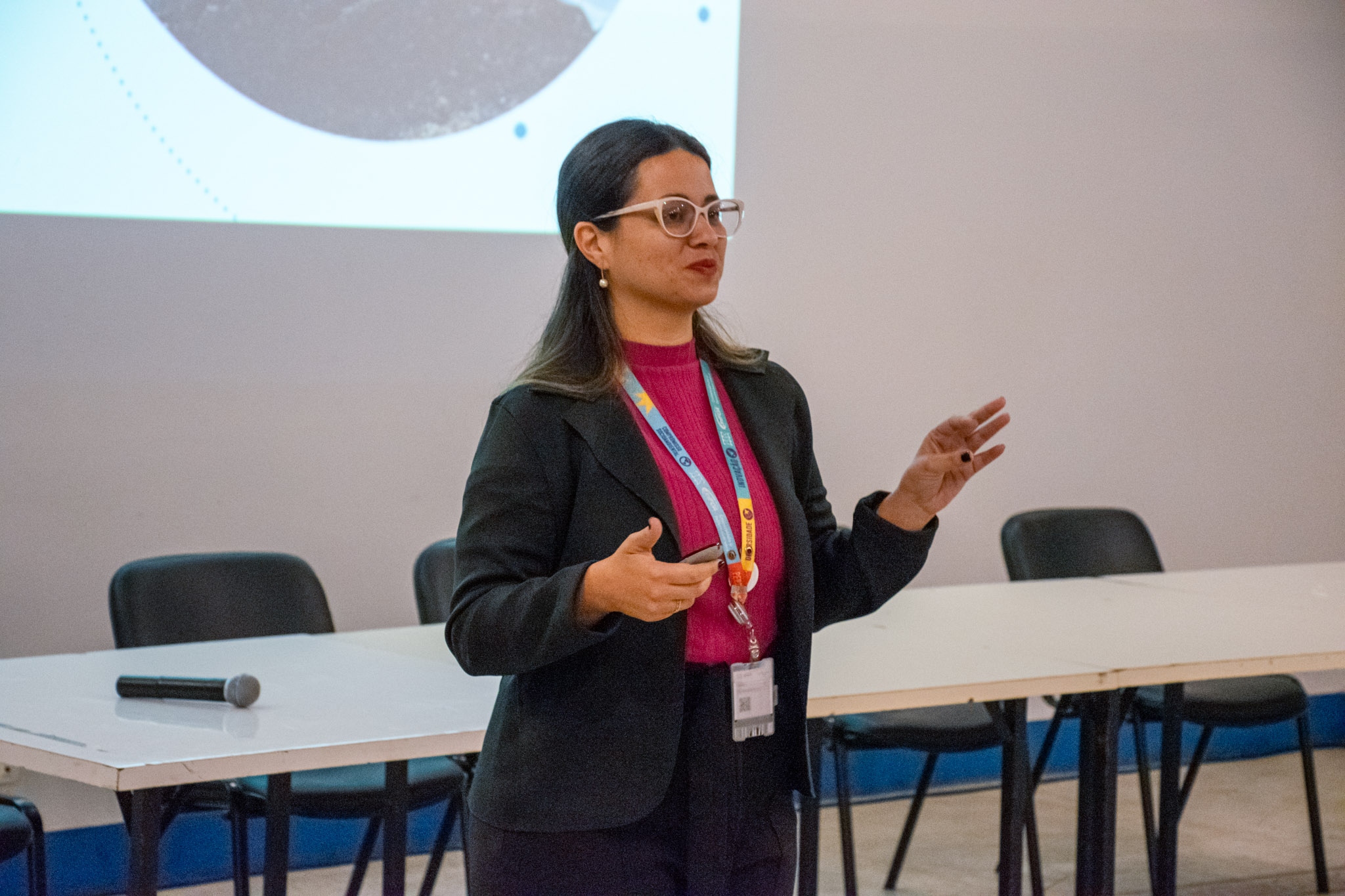 Ligas acadêmicas de nutrição debatem impactos dos microplásticos na alimentação humana 5 _DSC3154