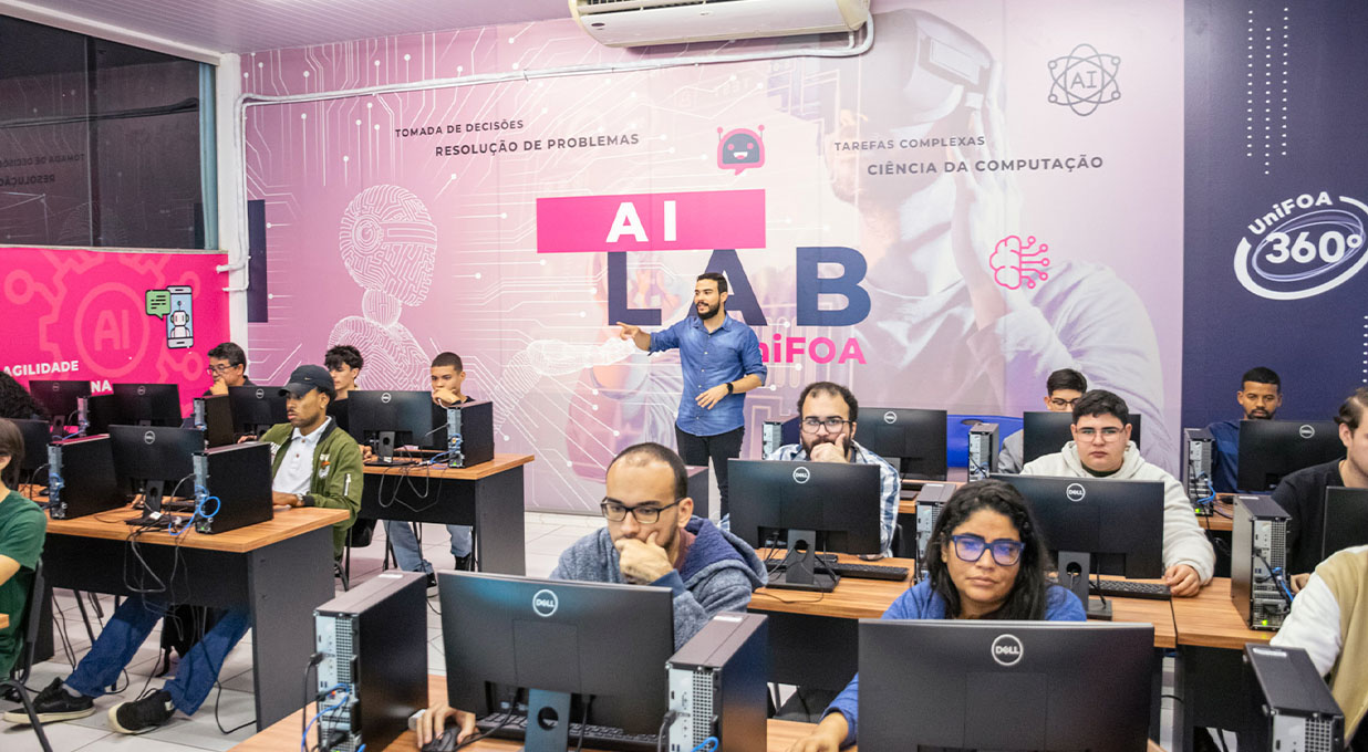 Simpósio das Exatas destaca integração entre teoria, prática e desenvolvimento profissional 9 10