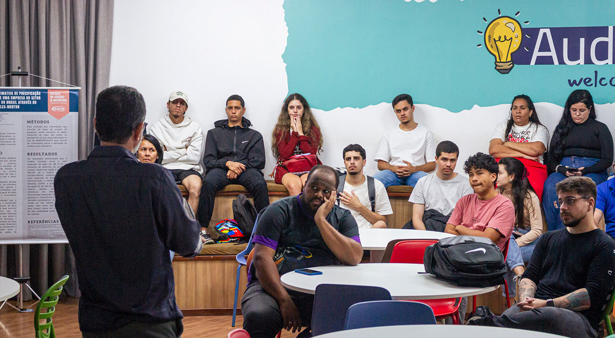 3ª Semana Acadêmica da Escola de Gestão e Negócios conecta teoria, mercado e inovação 3 03