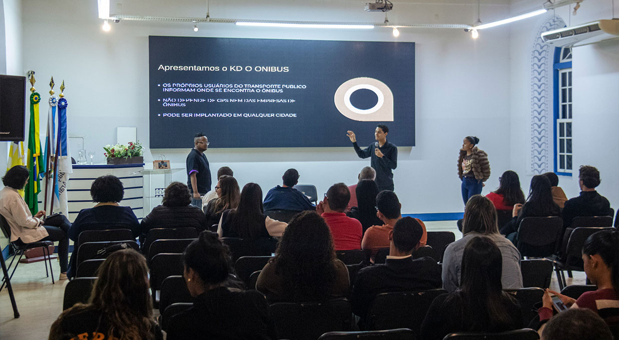 3ª Semana Acadêmica da Escola de Gestão e Negócios conecta teoria, mercado e inovação 5 05