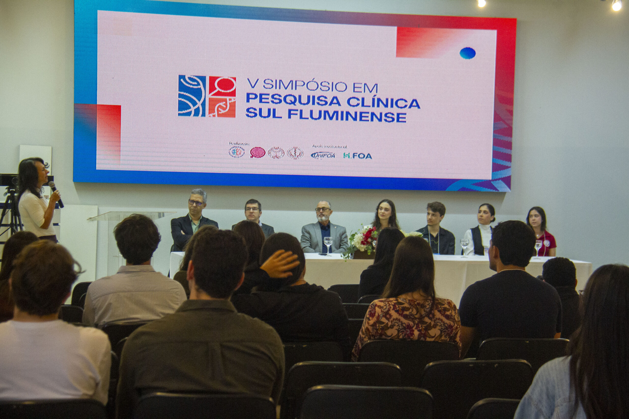 V Simpósio de Pesquisa Clínica